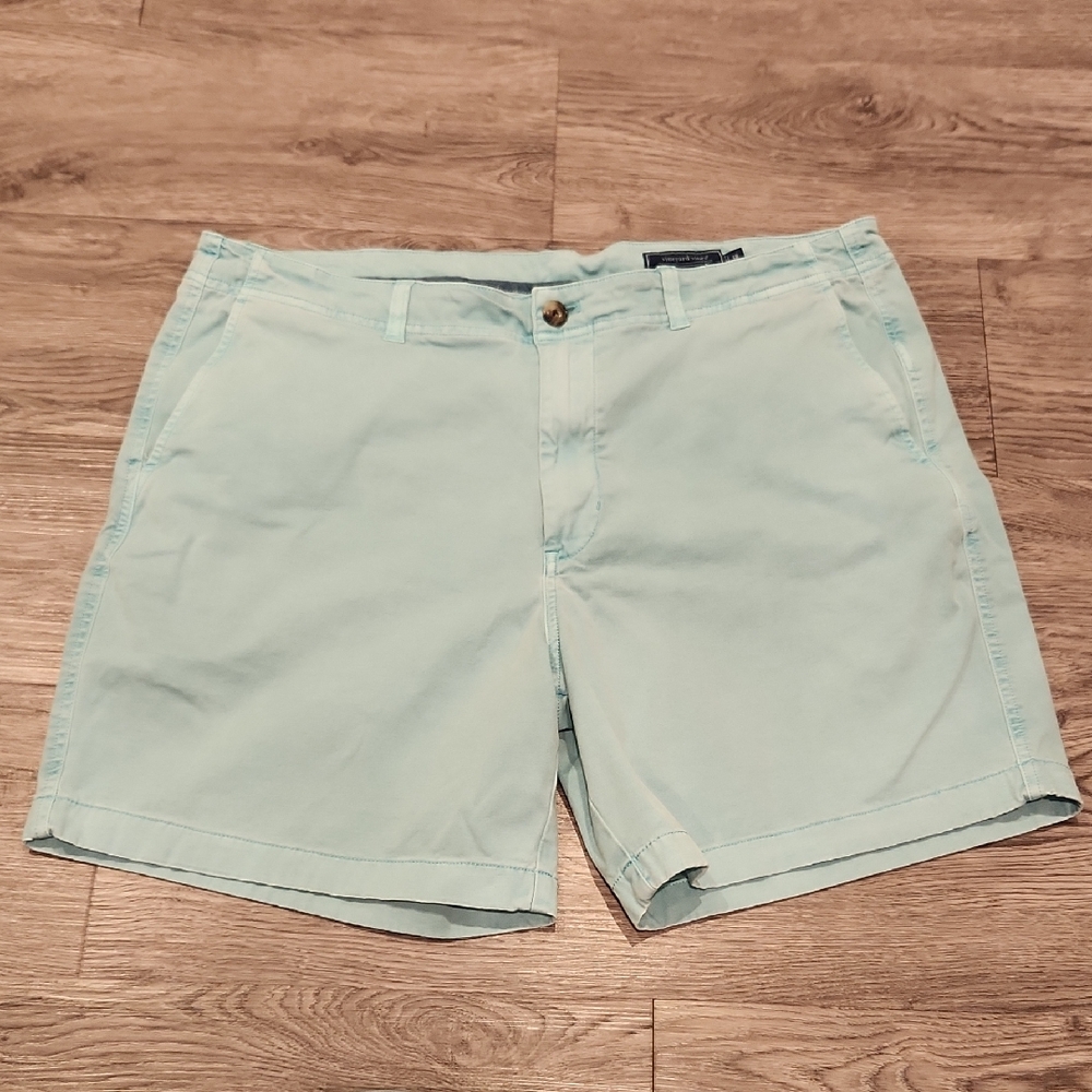 Vineyard Vines Flat Front Island Shorts- 38